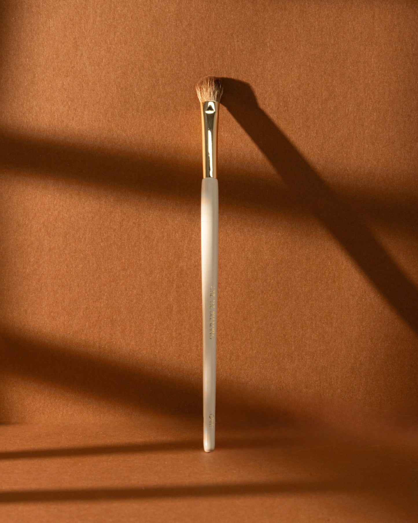 Crease Blending Brush – O411