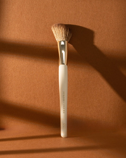 Powder Contour Brush – O407